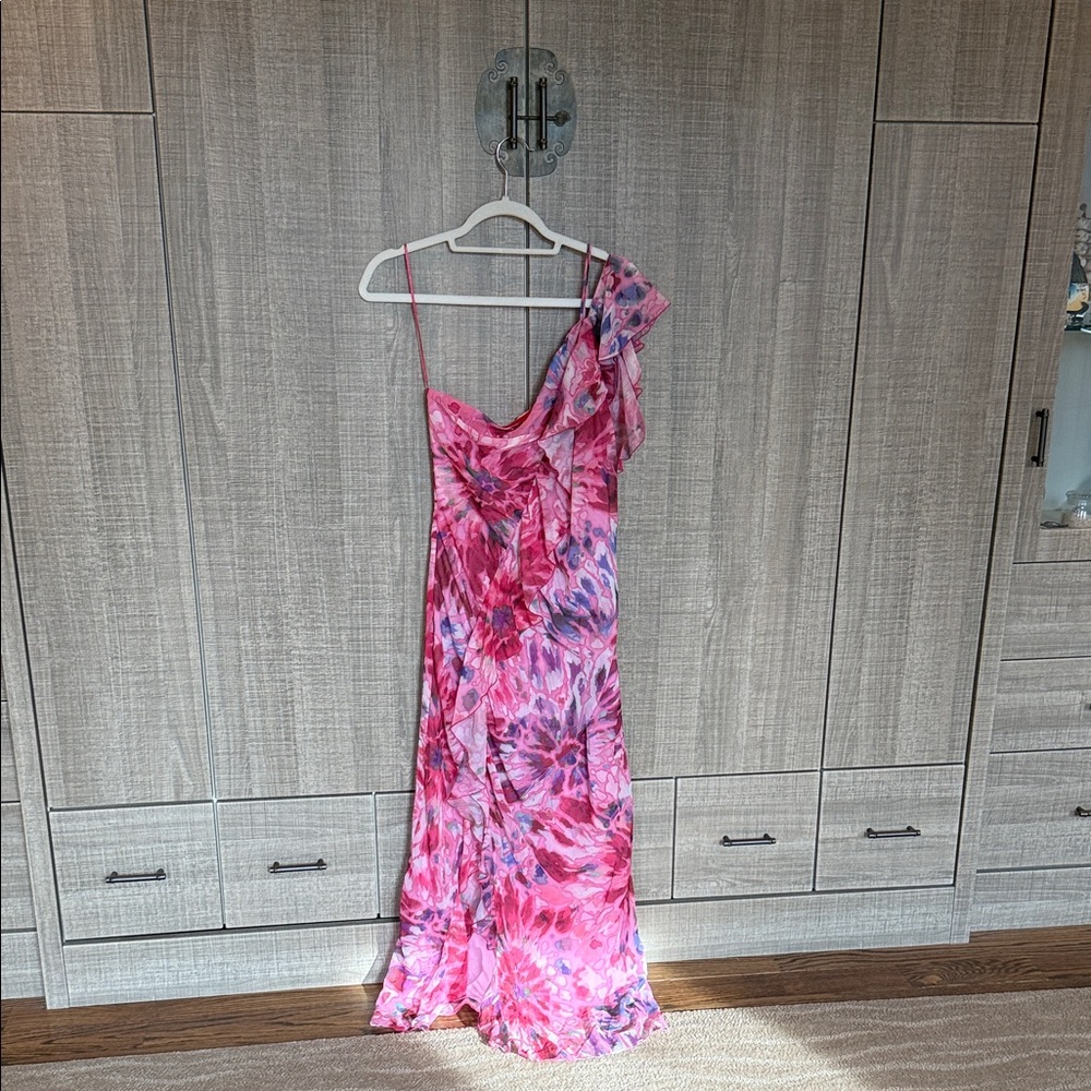 Zara Ruffled Asymmetrical One-Shoulder‎ Dress